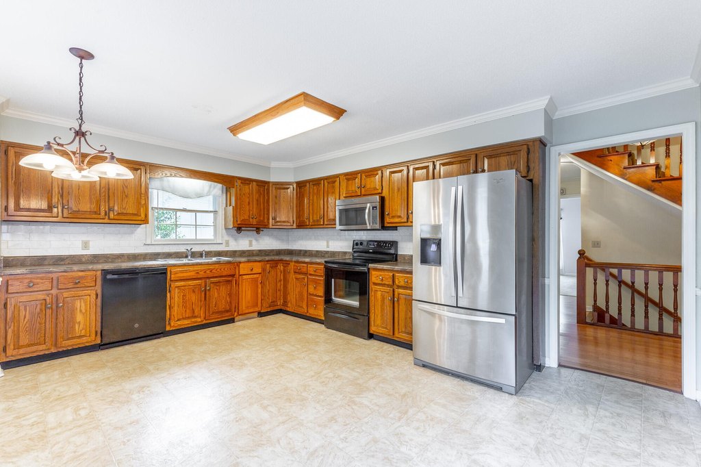 Chattanooga, Tennessee, 37421, United States, 5 Bedrooms Bedrooms, ,4 BathroomsBathrooms,Residential,Forsale,1995318