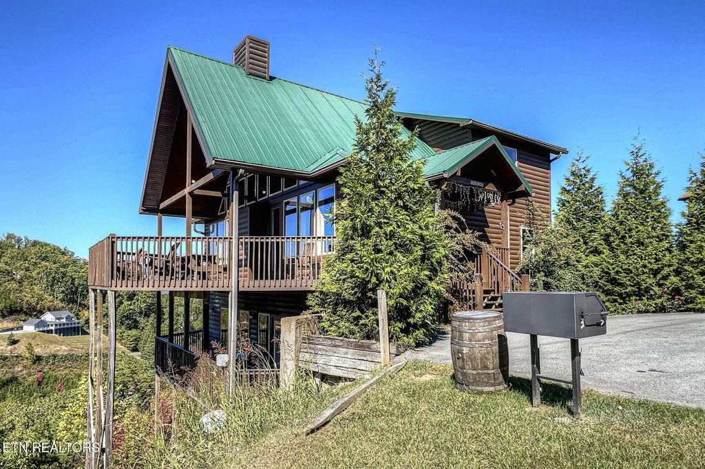 Sevierville, Tennessee, 37862, United States, 5 Bedrooms Bedrooms, ,4 BathroomsBathrooms,Residential,Forsale,1973603