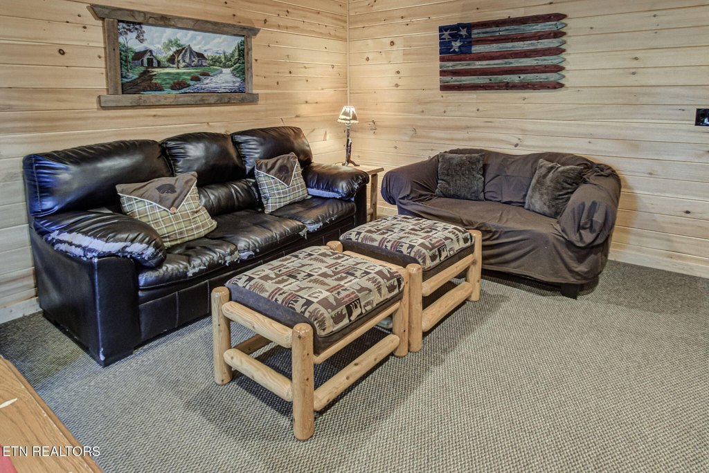 Sevierville, Tennessee, 37862, United States, 5 Bedrooms Bedrooms, ,4 BathroomsBathrooms,Residential,Forsale,1973603