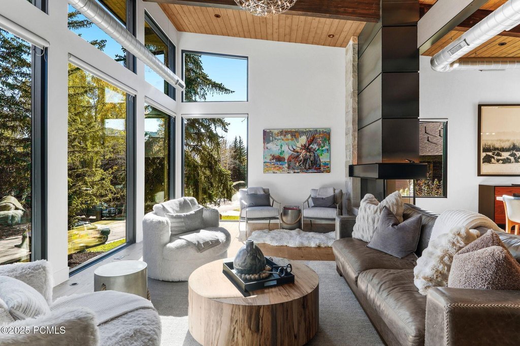 Park City, Utah, 84060, United States, 5 Bedrooms Bedrooms, ,4.5 BathroomsBathrooms,Residential,Forsale,2004724