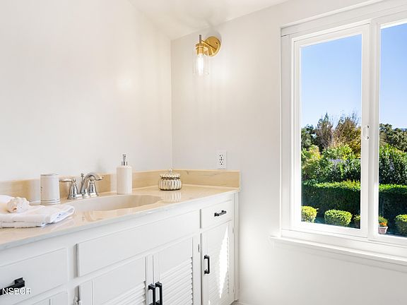 Solvang, California, 93463, United States, 4 Bedrooms Bedrooms, ,2 BathroomsBathrooms,Residential,Forsale,1985945