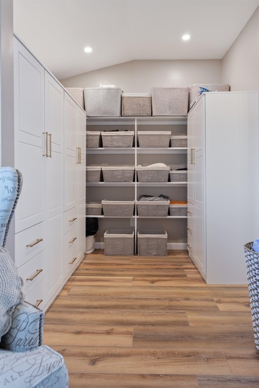 Portsmouth, New Hampshire, 03801, United States, 3 Bedrooms Bedrooms, ,2 BathroomsBathrooms,Residential,Forsale,2002416