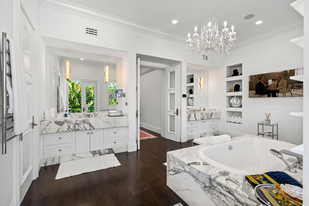 Delray Beach, Florida, 33483, United States, 5 Bedrooms Bedrooms, ,4.5 BathroomsBathrooms,Residential,Forsale,1996333