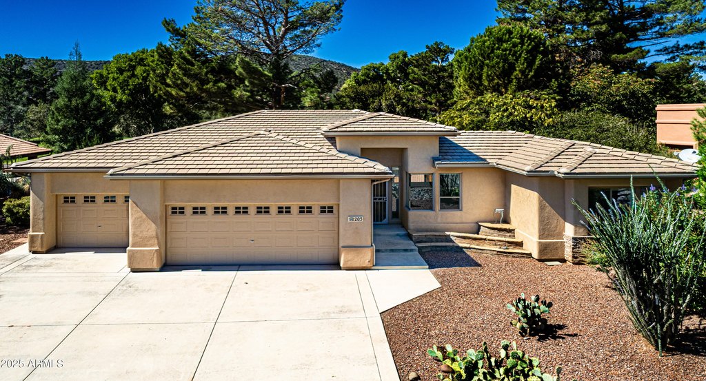 Sedona, Arizona, 86351, United States, 2 Bedrooms Bedrooms, ,2 BathroomsBathrooms,Residential,Forsale,2004627