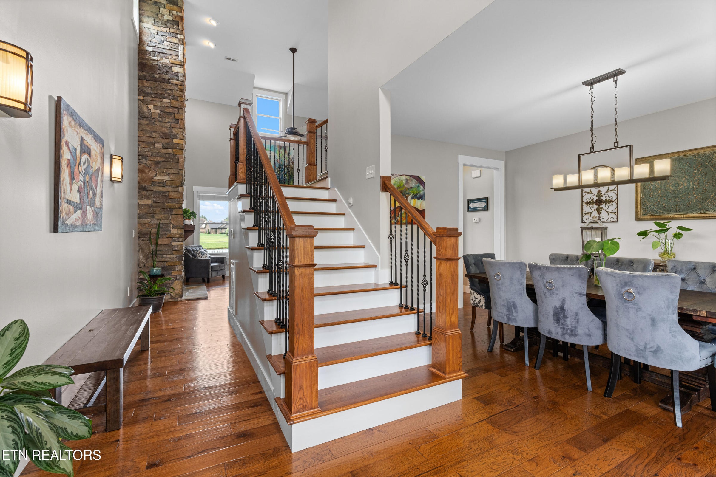 Maryville, Tennessee, 37804, United States, 4 Bedrooms Bedrooms, ,2 BathroomsBathrooms,Residential,Forsale,1973599