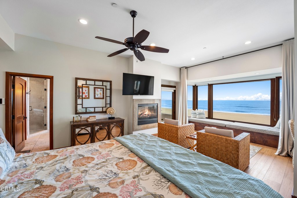 Oxnard, California, 93035, United States, 5 Bedrooms Bedrooms, ,4.5 BathroomsBathrooms,Residential,Forsale,2004315