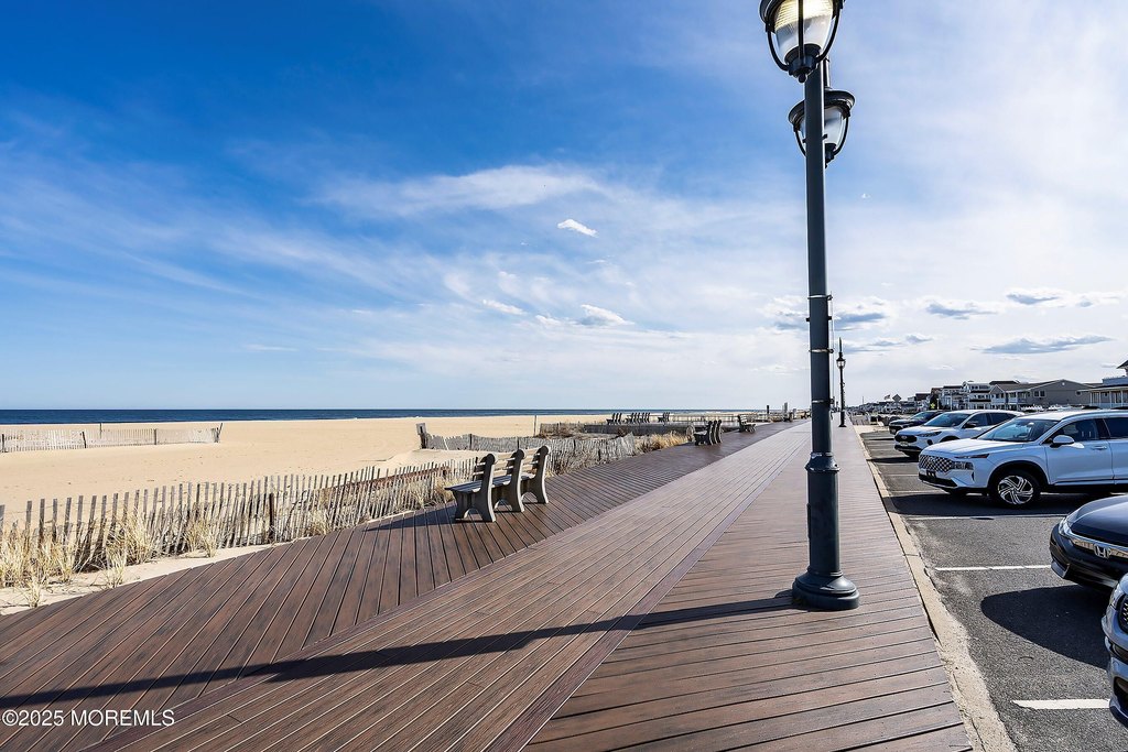 Belmar, New Jersey, 07719, United States, 1 Bedroom Bedrooms, ,1 BathroomBathrooms,Residential,Forsale,1984547