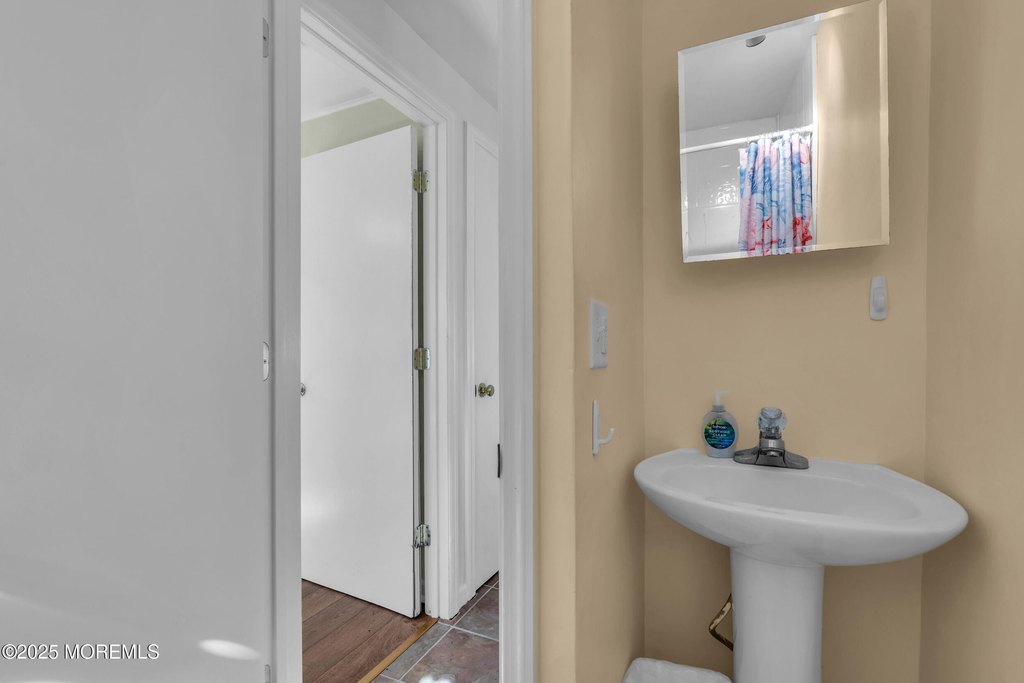 Lavallette, New Jersey, 08735, United States, 5 Bedrooms Bedrooms, ,3.5 BathroomsBathrooms,Residential,Forsale,2008467