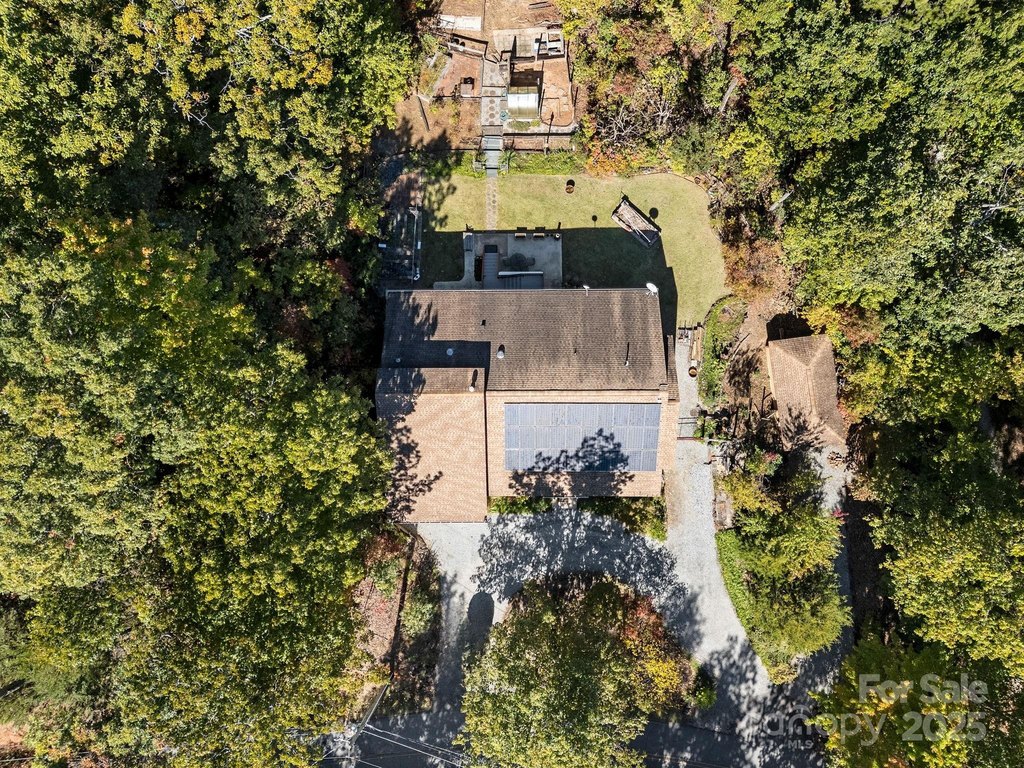 Landrum, South Carolina, 29356, United States, 2 Bedrooms Bedrooms, ,2.5 BathroomsBathrooms,Residential,Forsale,2004298