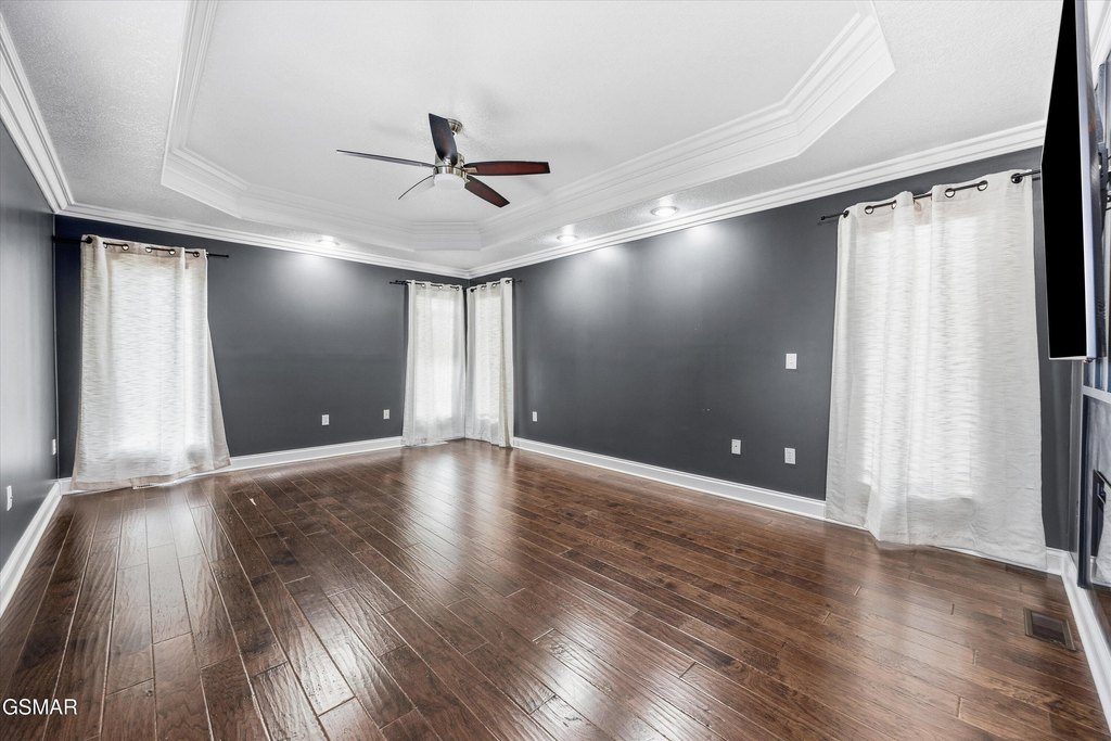 Sevierville, Tennessee, 37862, United States, 4 Bedrooms Bedrooms, ,3.5 BathroomsBathrooms,Residential,Forsale,1942459