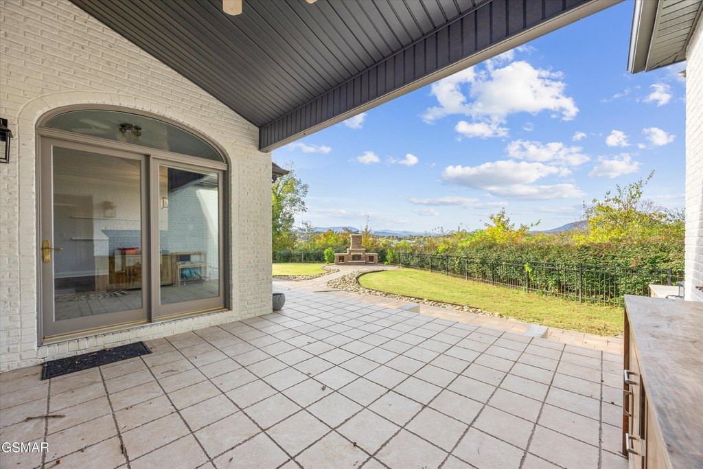 Sevierville, Tennessee, 37862, United States, 4 Bedrooms Bedrooms, ,3.5 BathroomsBathrooms,Residential,Forsale,1942459