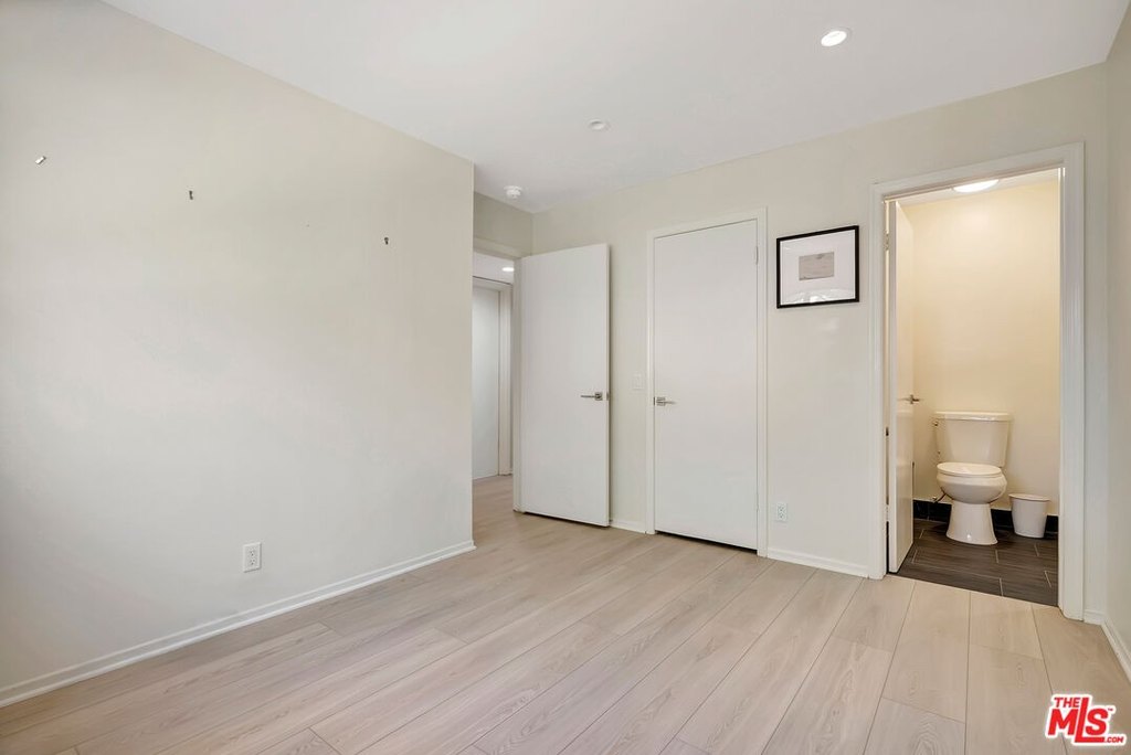 Malibu, California, 90265, United States, 4 Bedrooms Bedrooms, ,3 BathroomsBathrooms,Residential,Forsale,2009629