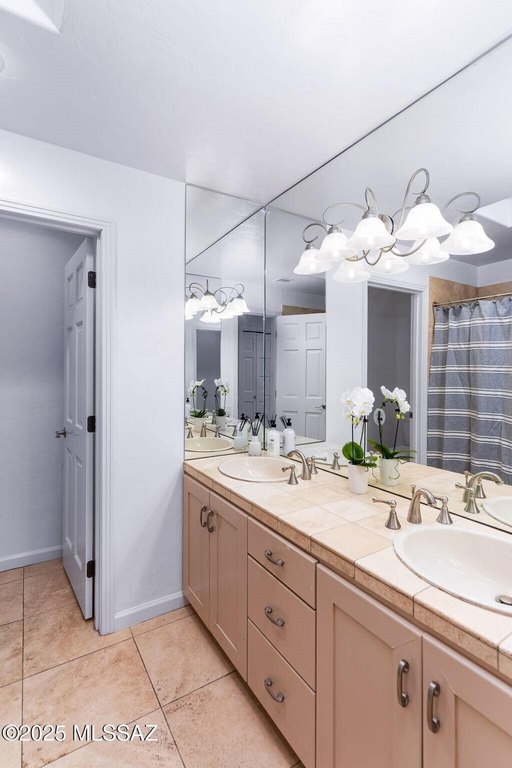 Tucson, Arizona, 85718, United States, 4 Bedrooms Bedrooms, ,3 BathroomsBathrooms,Residential,Forsale,1990373