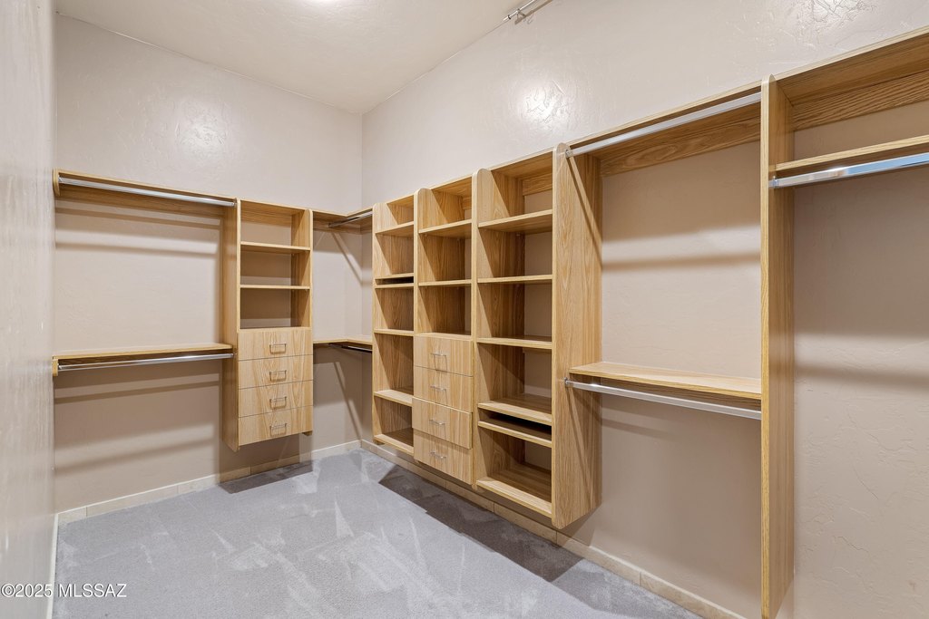 Tucson, Arizona, 85755, United States, 4 Bedrooms Bedrooms, ,5.5 BathroomsBathrooms,Residential,Forsale,1990104