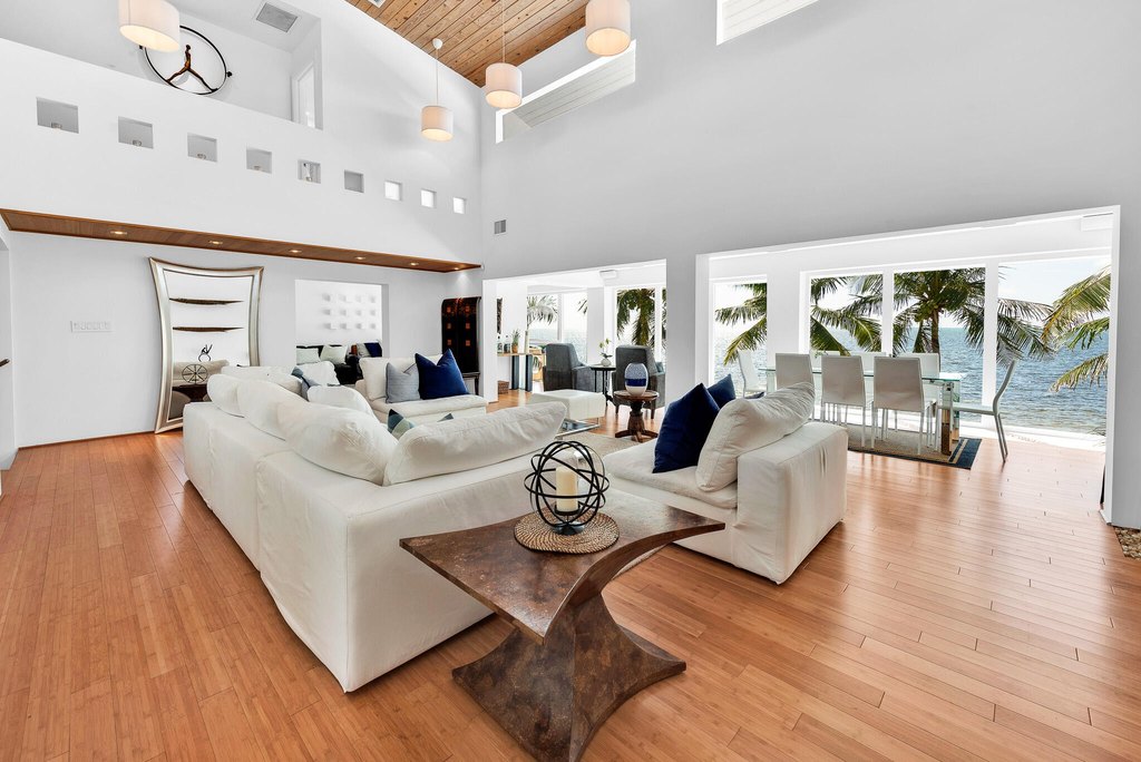 Key Largo, Florida, 33037, United States, 3 Bedrooms Bedrooms, ,3 BathroomsBathrooms,Residential,Forsale,2011106