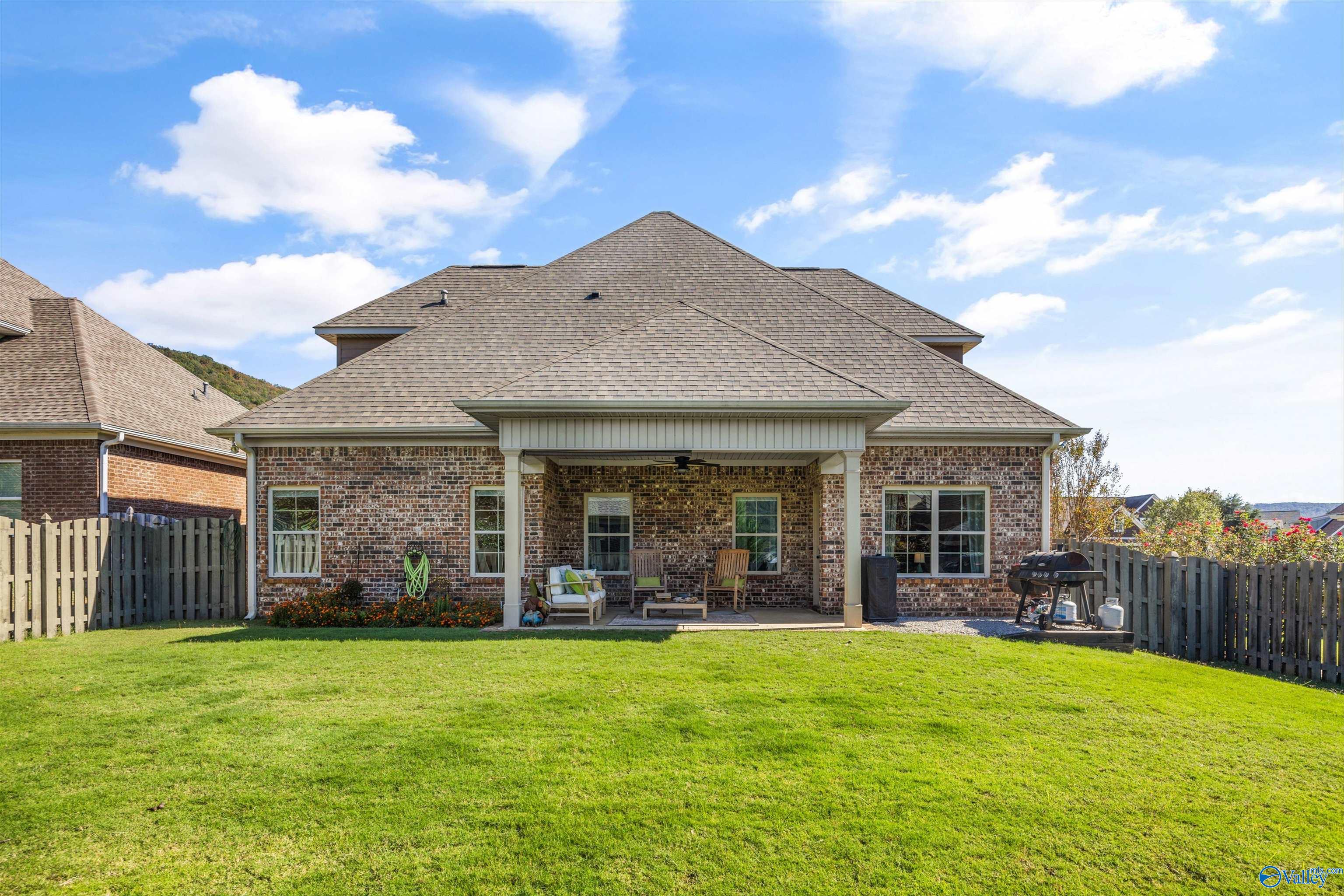 Gurley, Alabama, 35748, United States, 4 Bedrooms Bedrooms, ,2.5 BathroomsBathrooms,Residential,Forsale,2007710