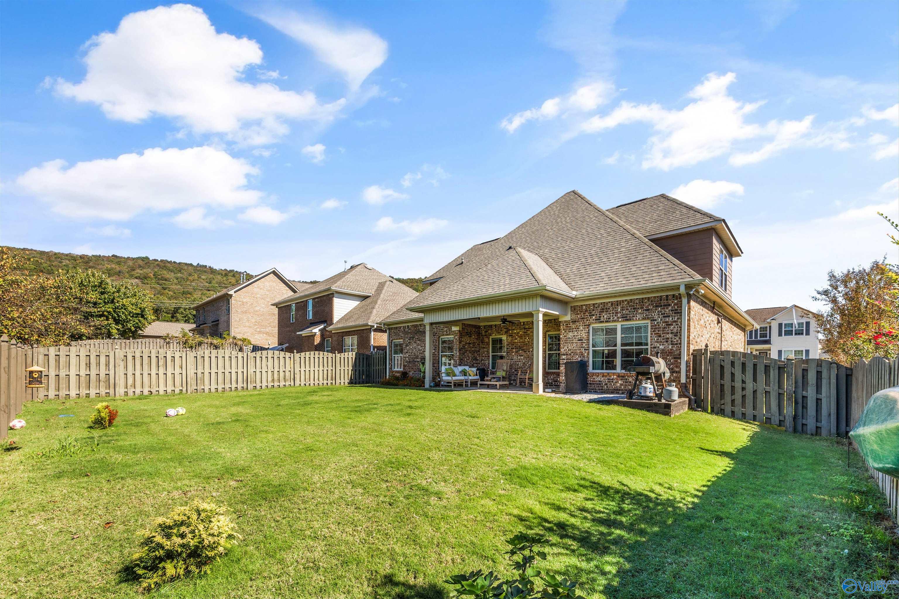 Gurley, Alabama, 35748, United States, 4 Bedrooms Bedrooms, ,2.5 BathroomsBathrooms,Residential,Forsale,2007710