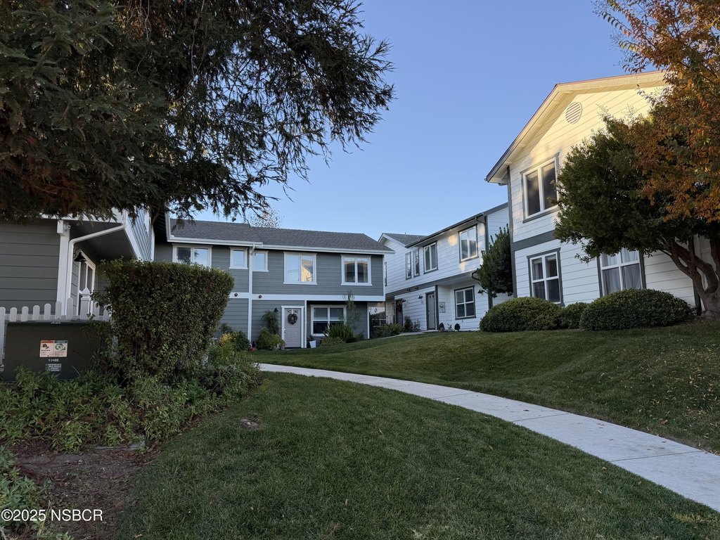 Buellton, California, 93427, United States, 3 Bedrooms Bedrooms, ,2.5 BathroomsBathrooms,Residential,Forsale,2004310