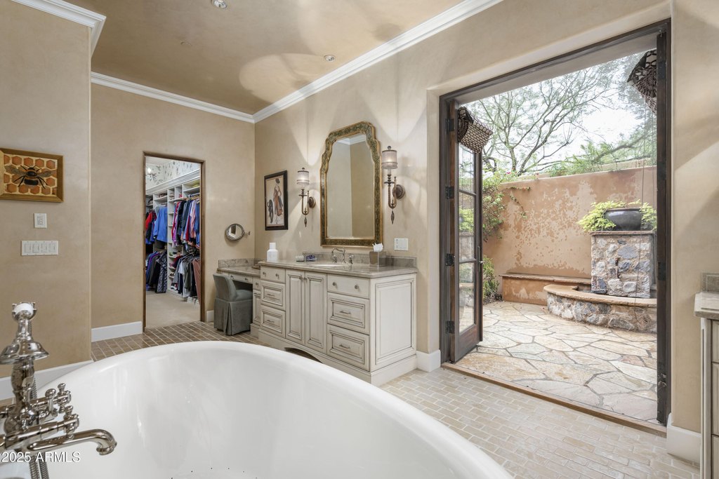 Scottsdale, Arizona, 85255, United States, 4 Bedrooms Bedrooms, ,6.5 BathroomsBathrooms,Residential,Forsale,2000261