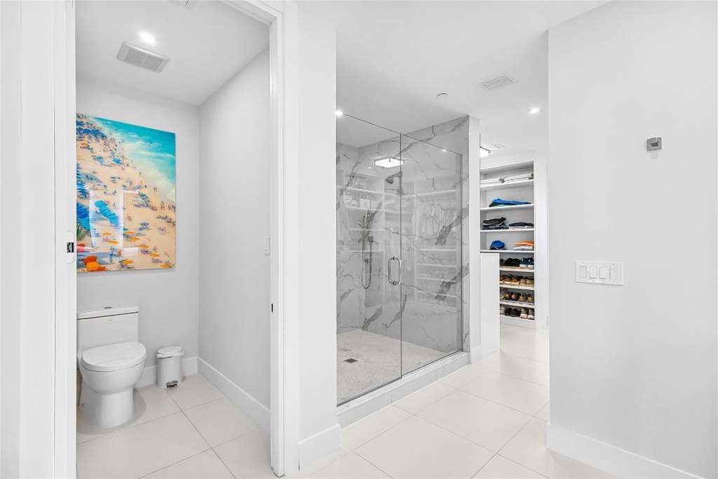 Fort Lauderdale, Florida, 33304, United States, 2 Bedrooms Bedrooms, ,2 BathroomsBathrooms,Residential,Forsale,2011614