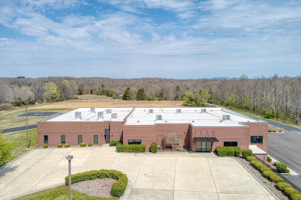 Byrdstown, Tennessee, 38549, United States, ,Residential,Forsale,1962009