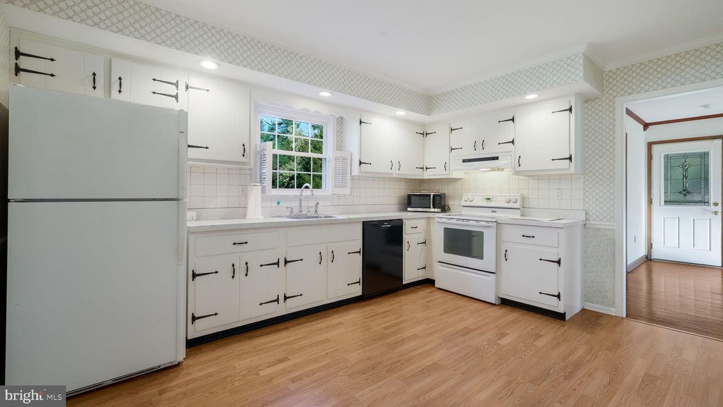 WARMINSTER, Pennsylvania, 18974, United States, 4 Bedrooms Bedrooms, ,3.5 BathroomsBathrooms,Residential,Forsale,1973392