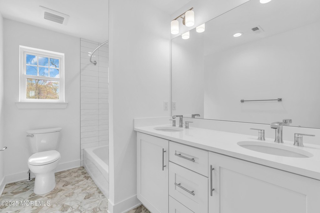 Waretown, New Jersey, 08758, United States, 4 Bedrooms Bedrooms, ,2.5 BathroomsBathrooms,Residential,Forsale,1964524