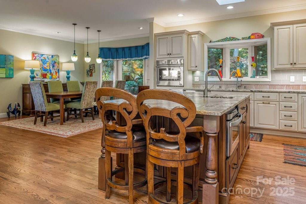 Flat Rock, North Carolina, 28731, United States, 3 Bedrooms Bedrooms, ,3.5 BathroomsBathrooms,Residential,Forsale,1985993