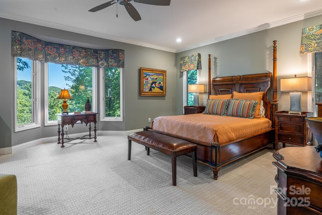 Flat Rock, North Carolina, 28731, United States, 3 Bedrooms Bedrooms, ,3.5 BathroomsBathrooms,Residential,Forsale,1985993