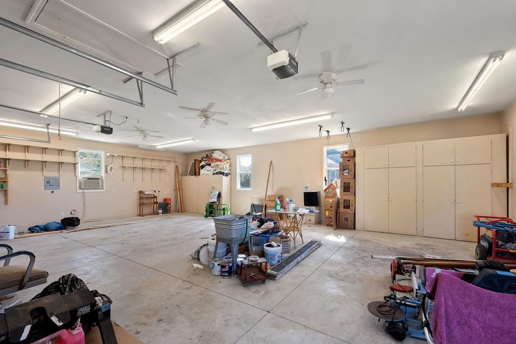 Cookeville, Tennessee, 38501, United States, 3 Bedrooms Bedrooms, ,2 BathroomsBathrooms,Residential,Forsale,1996608