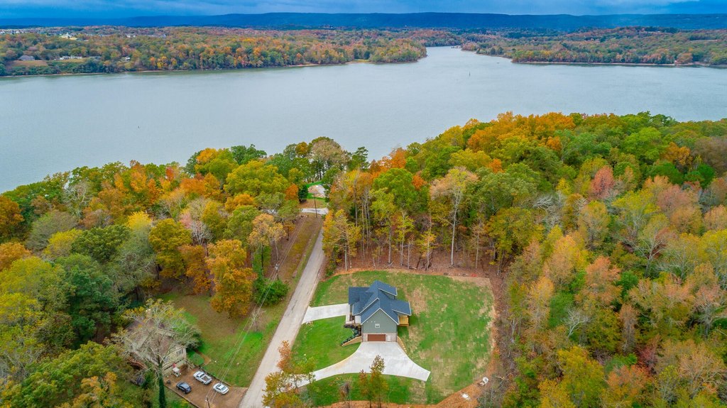 Harrison, Tennessee, 37341, United States, 3 Bedrooms Bedrooms, ,2.5 BathroomsBathrooms,Residential,Forsale,1995326