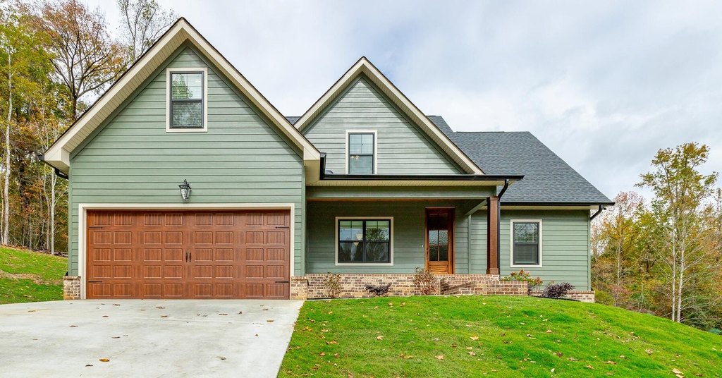 Harrison, Tennessee, 37341, United States, 3 Bedrooms Bedrooms, ,2.5 BathroomsBathrooms,Residential,Forsale,1995326