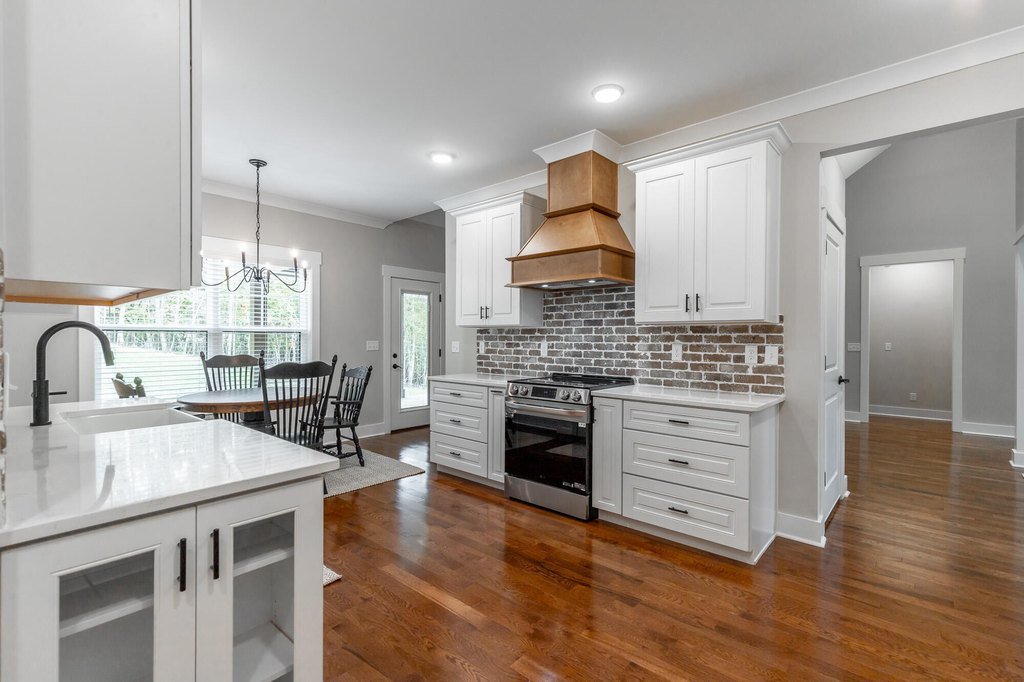 Harrison, Tennessee, 37341, United States, 3 Bedrooms Bedrooms, ,2.5 BathroomsBathrooms,Residential,Forsale,1995326