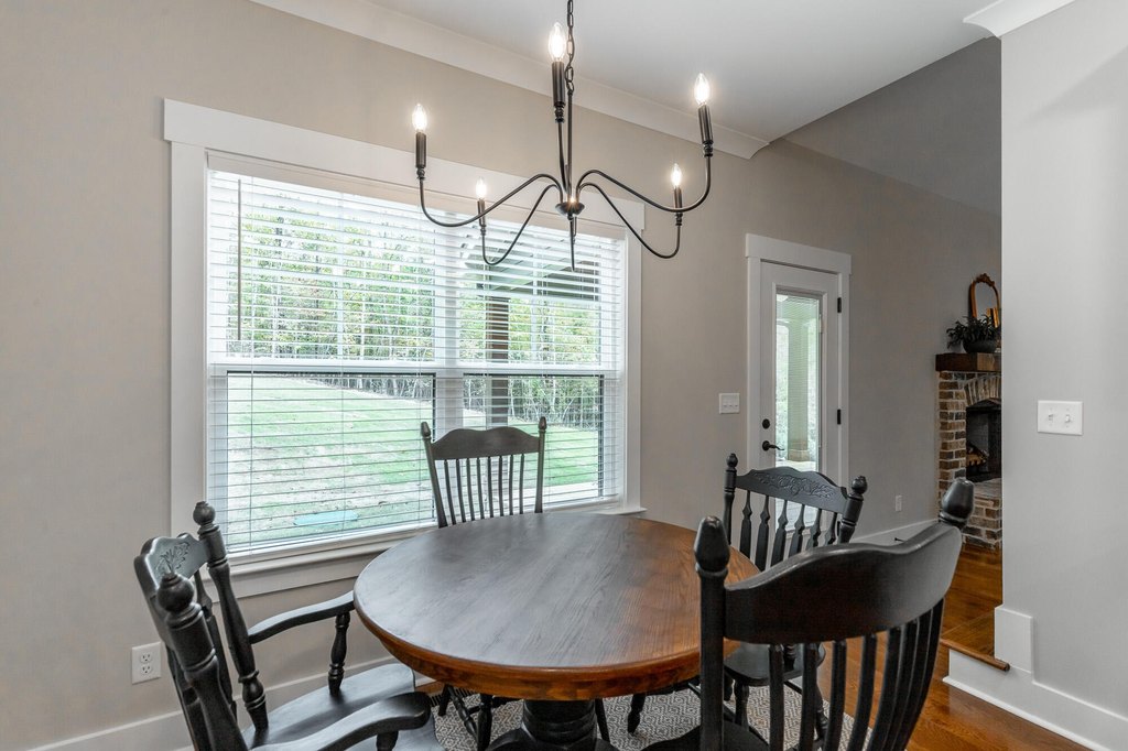 Harrison, Tennessee, 37341, United States, 3 Bedrooms Bedrooms, ,2.5 BathroomsBathrooms,Residential,Forsale,1995326