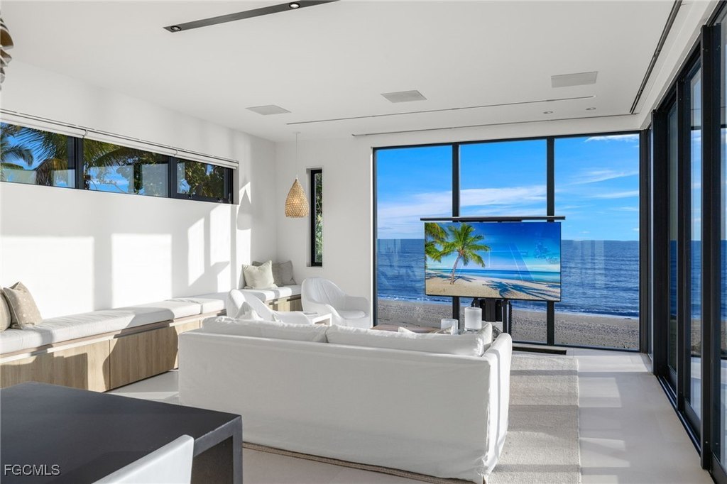 Sanibel, Florida, 33957, United States, 4 Bedrooms Bedrooms, ,4.5 BathroomsBathrooms,Residential,Forsale,1998646