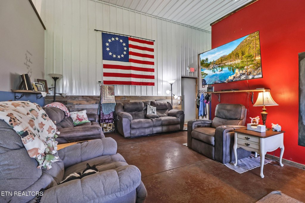 Crossville, Tennessee, 38571, United States, 3 Bedrooms Bedrooms, ,2.5 BathroomsBathrooms,Residential,Forsale,1907865