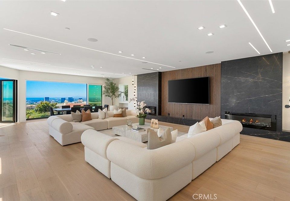 Newport Beach, California, 92660, United States, 5 Bedrooms Bedrooms, ,6 BathroomsBathrooms,Residential,Forsale,2009187