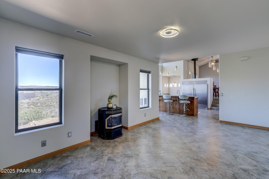 Dewey-Humboldt, Arizona, 86329, United States, 3 Bedrooms Bedrooms, ,2.5 BathroomsBathrooms,Residential,Forsale,1952161