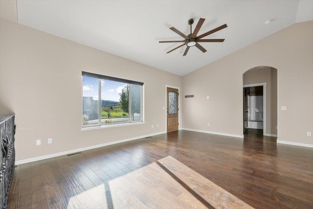 Spearfish, South Dakota, 57783, United States, 6 Bedrooms Bedrooms, ,3 BathroomsBathrooms,Residential,Forsale,2004331