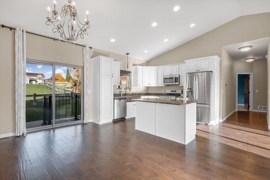 Spearfish, South Dakota, 57783, United States, 6 Bedrooms Bedrooms, ,3 BathroomsBathrooms,Residential,Forsale,2004331