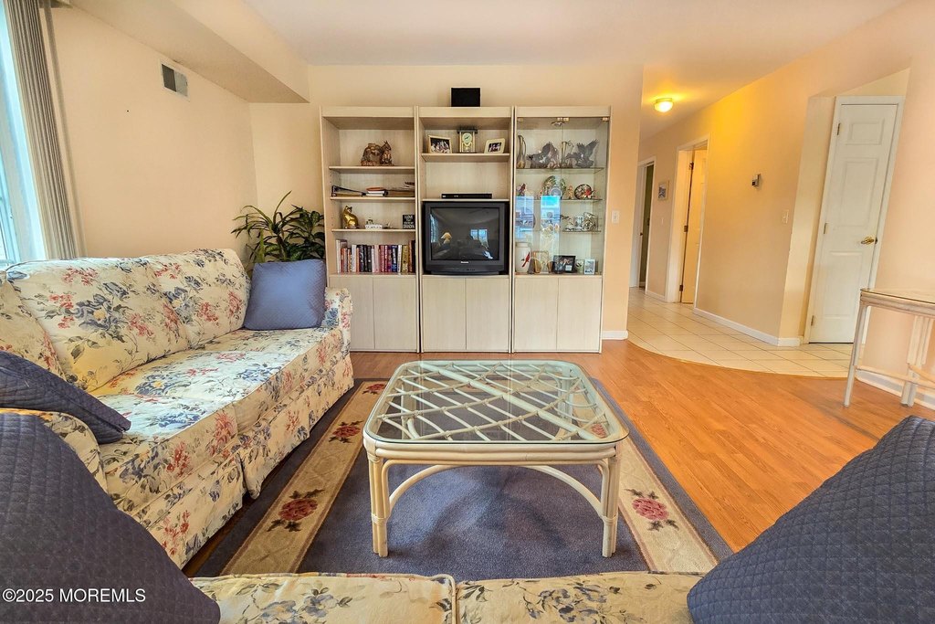 Lavallette, New Jersey, 08735, United States, 5 Bedrooms Bedrooms, ,3 BathroomsBathrooms,Residential,Forsale,2004473