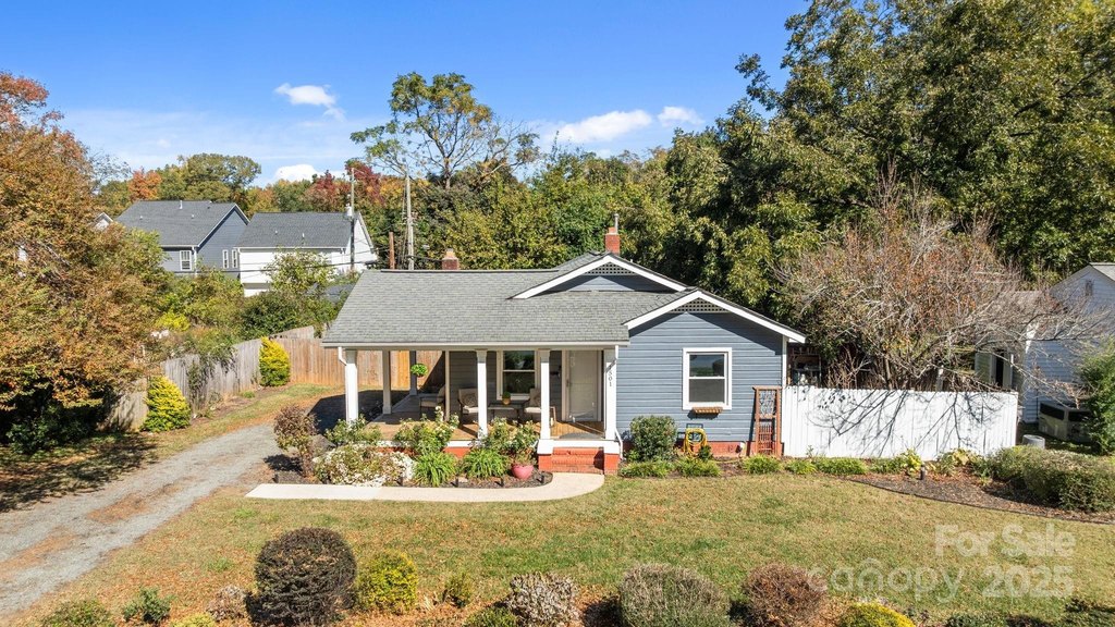 Charlotte, North Carolina, 28205, United States, 2 Bedrooms Bedrooms, ,2 BathroomsBathrooms,Residential,Forsale,2004560