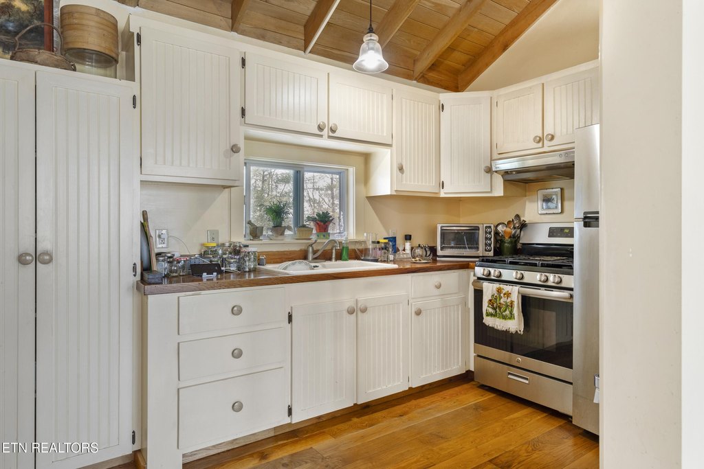 Lancing, Tennessee, 37770, United States, ,Land,Forsale,1999441