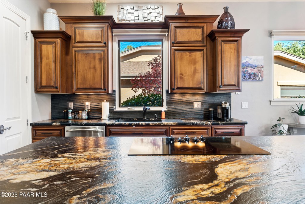 Prescott, Arizona, 86303, United States, 2 Bedrooms Bedrooms, ,2 BathroomsBathrooms,Residential,Forsale,1994053