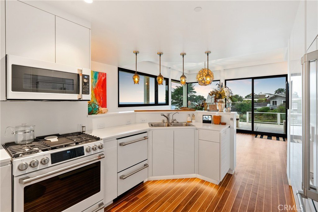 Cayucos, California, 93430, United States, 3 Bedrooms Bedrooms, ,2 BathroomsBathrooms,Residential,Forsale,1997703