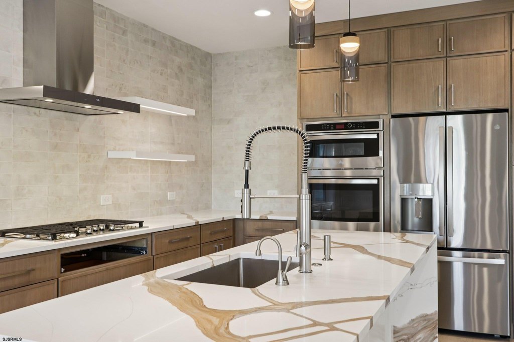 Atlantic City, New Jersey, 08401, United States, 3 Bedrooms Bedrooms, ,2.5 BathroomsBathrooms,Residential,Forsale,2004607