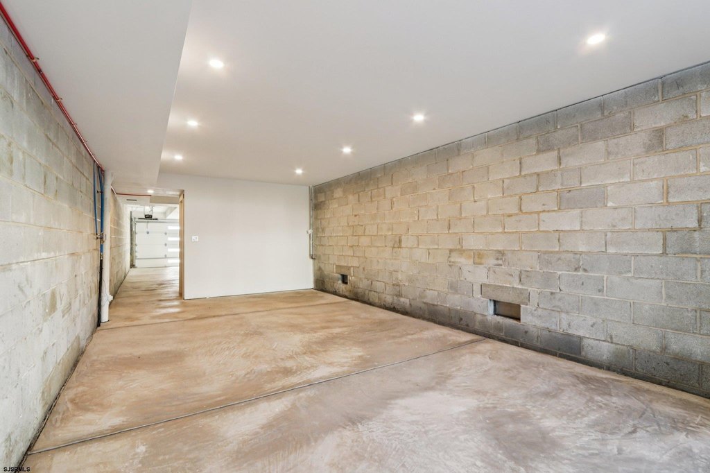 Atlantic City, New Jersey, 08401, United States, 3 Bedrooms Bedrooms, ,2.5 BathroomsBathrooms,Residential,Forsale,2004607