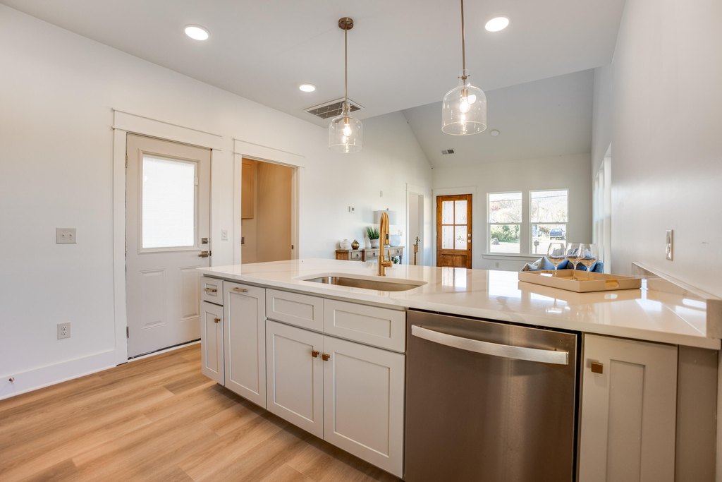 Chattanooga, Tennessee, 37419, United States, 4 Bedrooms Bedrooms, ,3.5 BathroomsBathrooms,Residential,Forsale,2009593