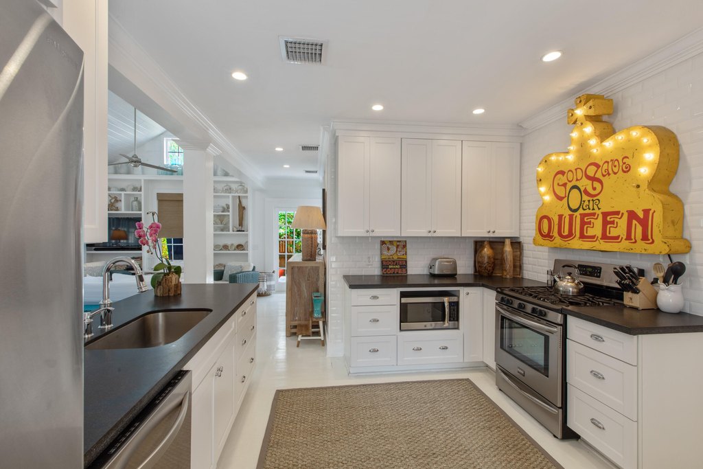 Key West, Florida, 33040, United States, 3 Bedrooms Bedrooms, ,2 BathroomsBathrooms,Residential,Forsale,2011097