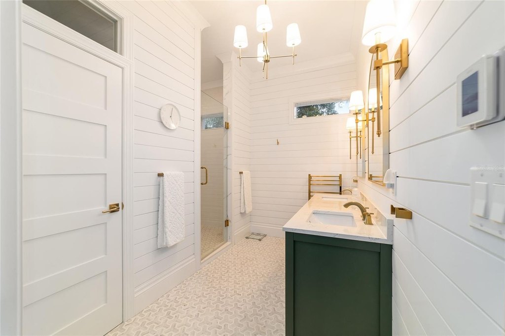 OCALA, Florida, 34480, United States, 4 Bedrooms Bedrooms, ,3 BathroomsBathrooms,Residential,Forsale,2004579